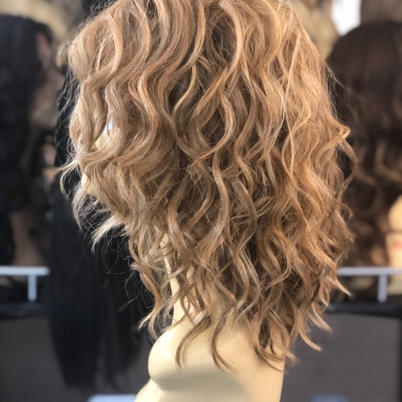 Short blonde mix wavy bob Lacefront Wig 2020 main image 5